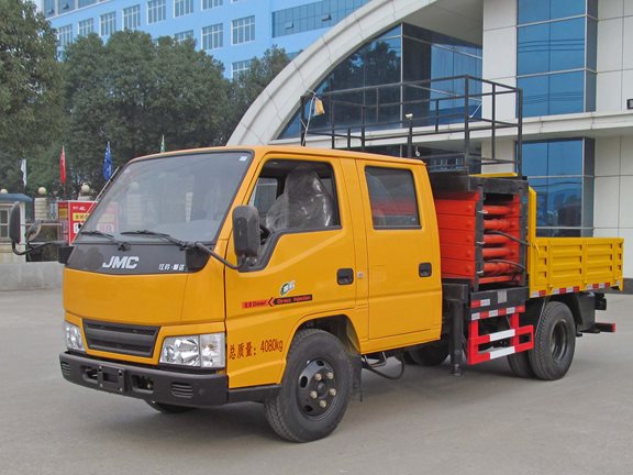 江鈴車載式高空作業(yè)平臺