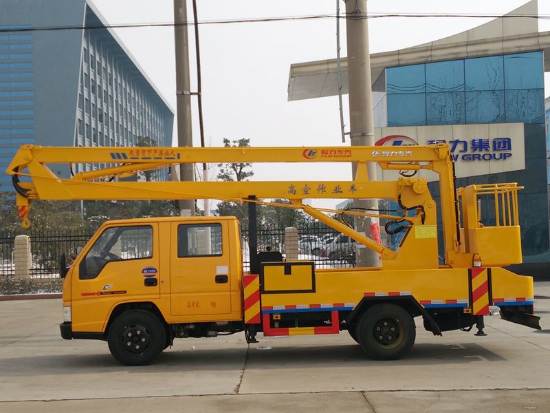 高空作業(yè)車夏季出行需注意什么
