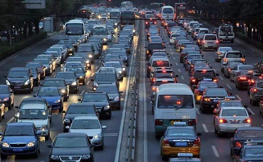 如何預防汽車自燃，萬一發(fā)生自燃該怎么辦？