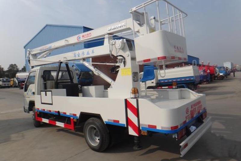 福田時(shí)代12米高空作業(yè)車(chē)