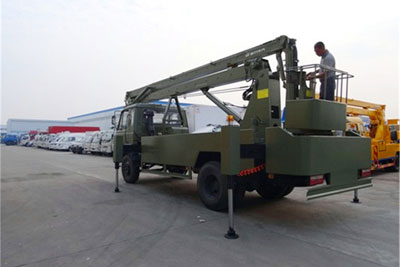 國(guó)六東風(fēng)153型24米高空作業(yè)車