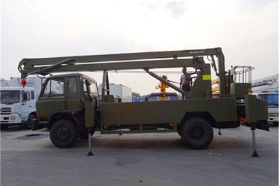 國(guó)六東風(fēng)153型24米高空作業(yè)車