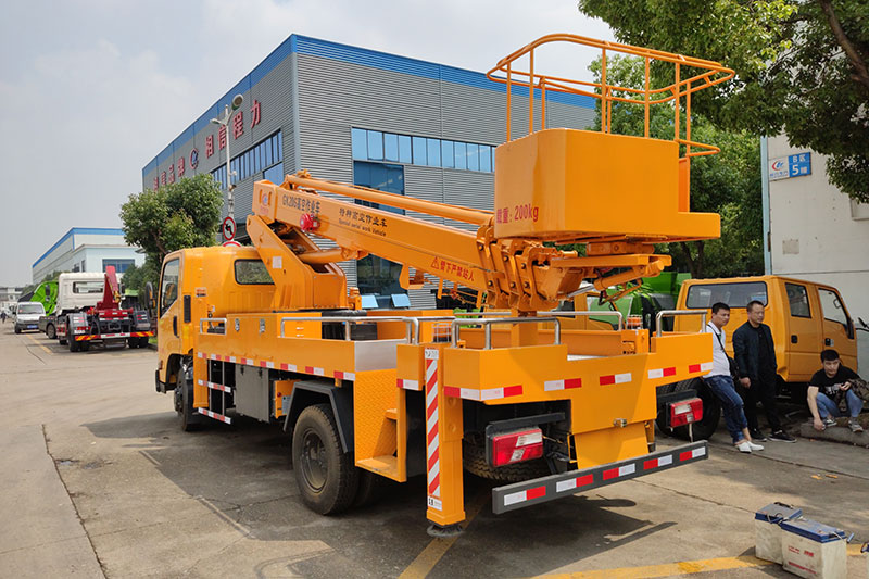 江鈴直臂20米高空作業(yè)車(chē)