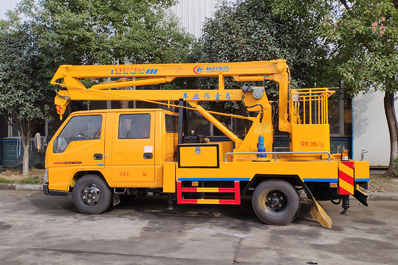 江鈴14米高空作業(yè)車