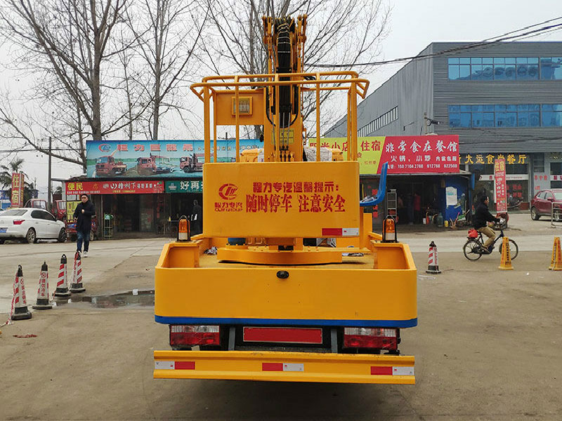 十幾萬的江準(zhǔn)14米高空作業(yè)車 性能強(qiáng) 性價高