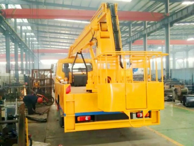高空工作時該購買云梯車還是高空作業(yè)車