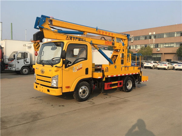 解放國六13.5米藍牌折臂高空作業(yè)車