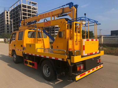 解放國六13.5米藍牌折臂高空作業(yè)車