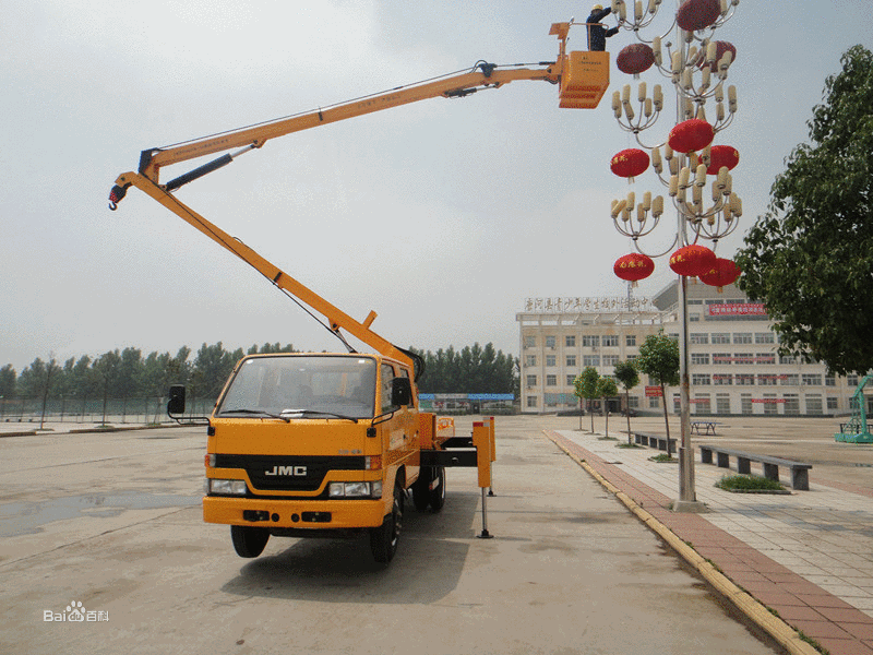 高空作業(yè)車的功能說明
