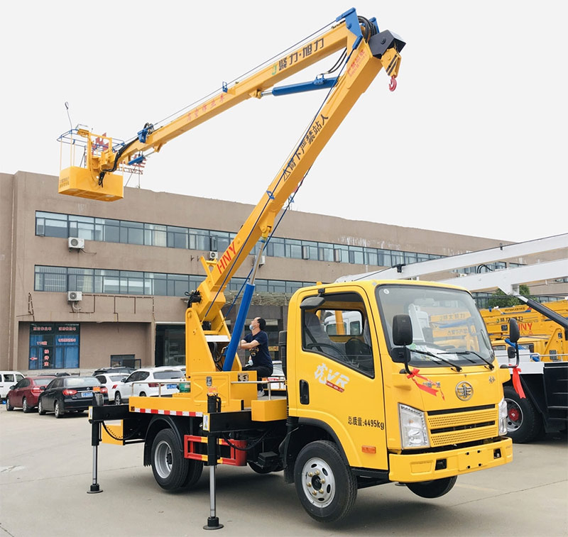 國(guó)六解放虎VR 12-13.5米高空作業(yè)車