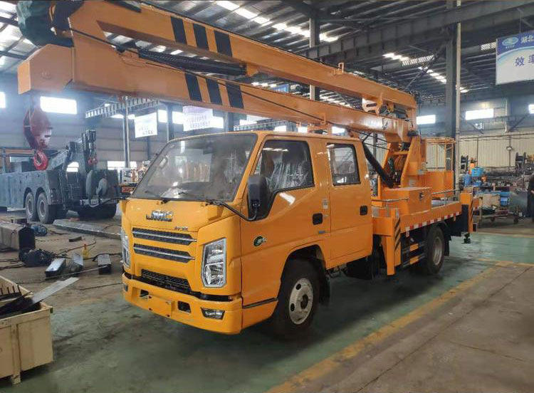 江鈴國(guó)六16米高空作業(yè)車
