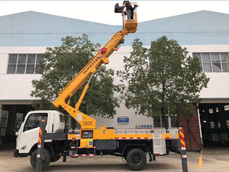 江鈴12-20米單排伸縮臂高空作業(yè)車(chē)
