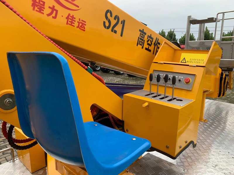 全新江鈴國(guó)六藍(lán)牌直臂高空作業(yè)車報(bào)價(jià)