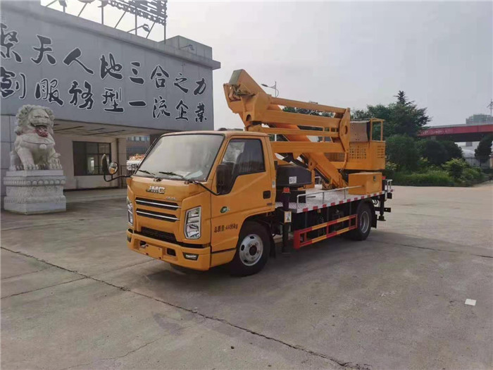 高空作業(yè)車折疊臂式與直臂式哪個更好
