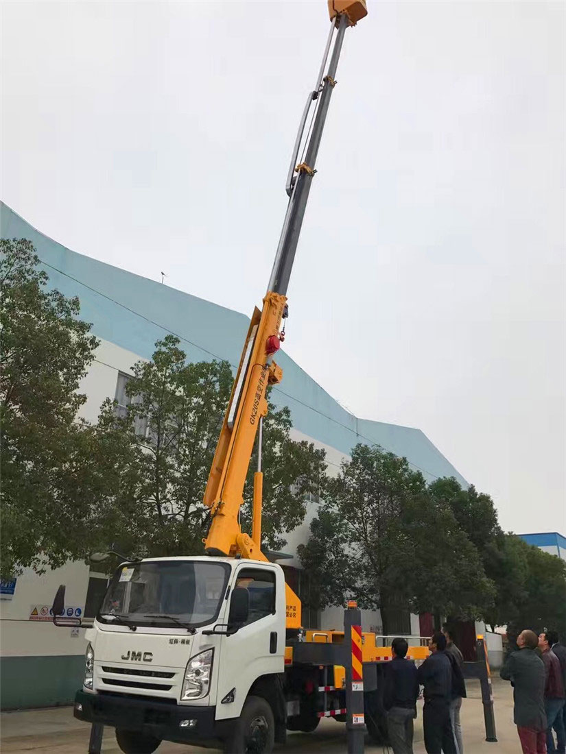 國(guó)六江鈴18-25米伸縮臂高空作業(yè)車