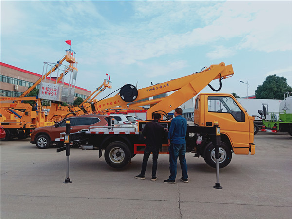 21米高空作業(yè)車-藍牌江鈴國六
