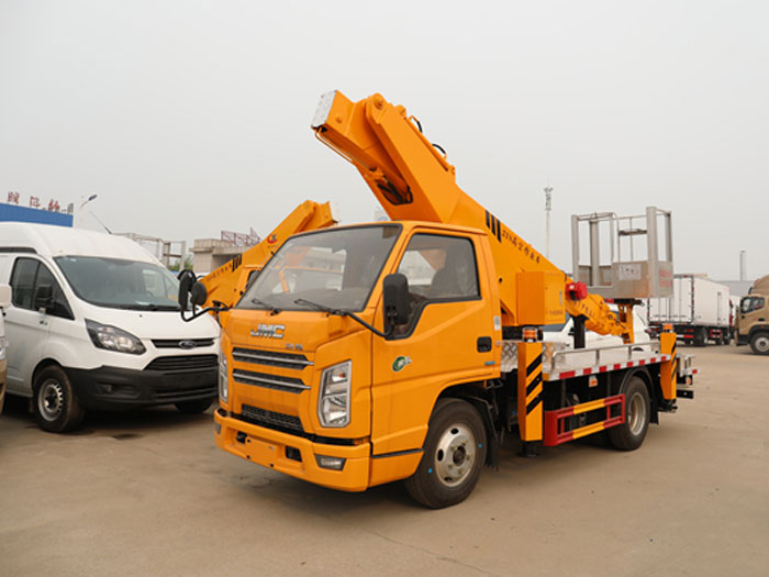 21米的高空作業(yè)車(chē)可以上藍(lán)牌嗎