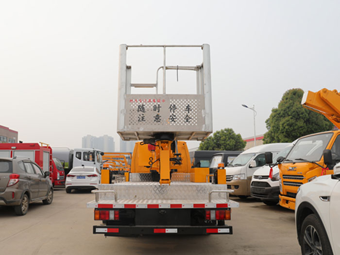21米的高空作業(yè)車(chē)可以上藍(lán)牌嗎