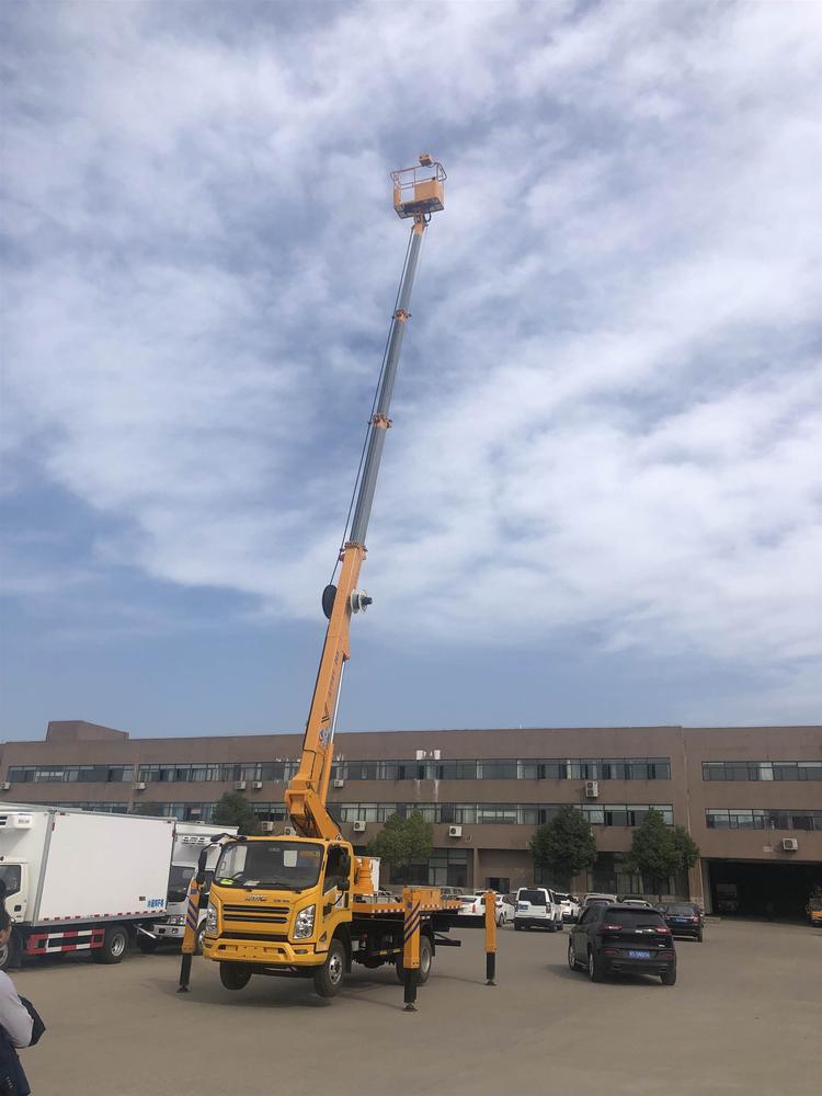 國(guó)六江鈴26米直臂式高空作業(yè)車