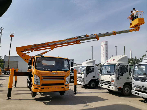 國(guó)六江鈴22米伸縮臂高空作業(yè)車(chē)發(fā)車(chē)