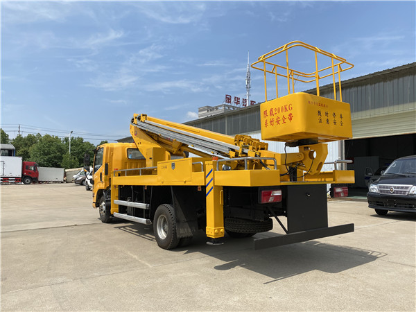 國(guó)六江鈴22米伸縮臂高空作業(yè)車(chē)發(fā)車(chē)