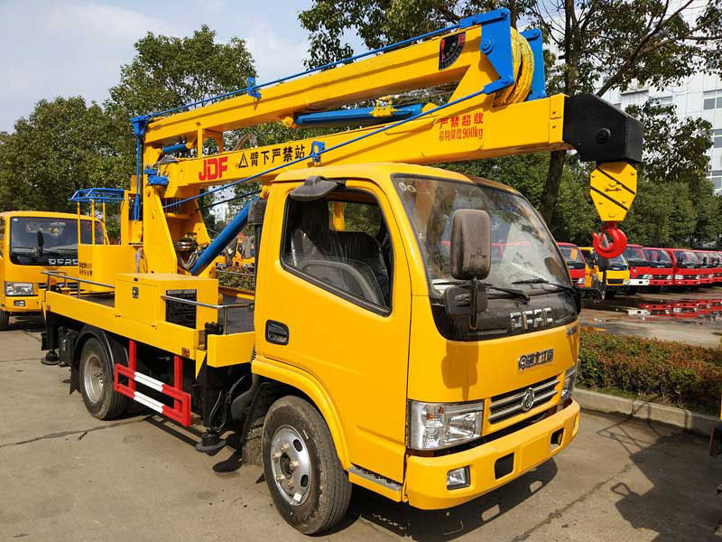 藍牌國六東風(fēng)單排12米高空作業(yè)車