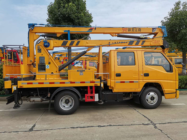 國(guó)六江鈴順達(dá)13米高空作業(yè)車