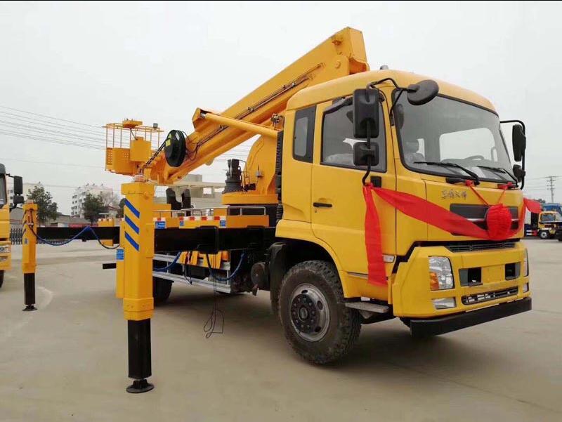 國(guó)六東風(fēng)天錦32米伸縮臂高空作業(yè)車