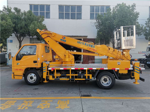 藍(lán)牌國六江鈴16米伸縮臂式高空作業(yè)車