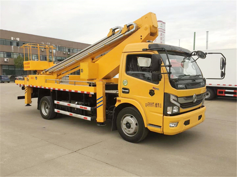國(guó)六大多利卡伸縮臂22米高空作業(yè)車