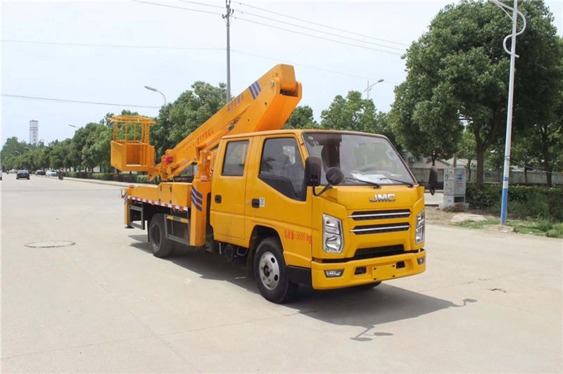 藍(lán)牌江鈴直臂伸縮式21米高空作業(yè)車
