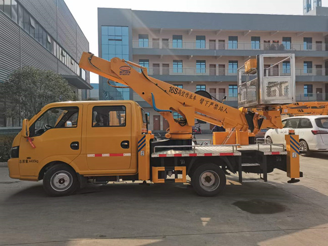 國六東風途逸雙排16米直臂高空作業(yè)車