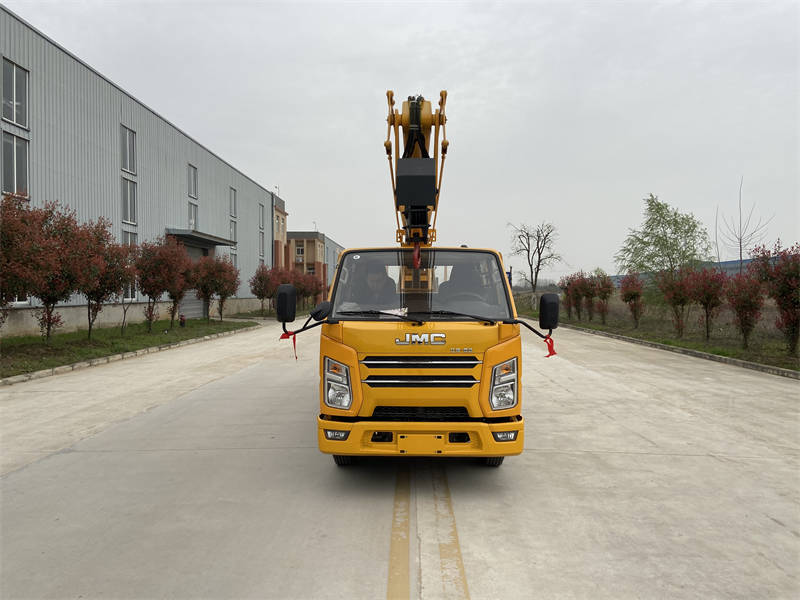 藍牌江鈴順達雙排折疊臂13米高空作業(yè)車