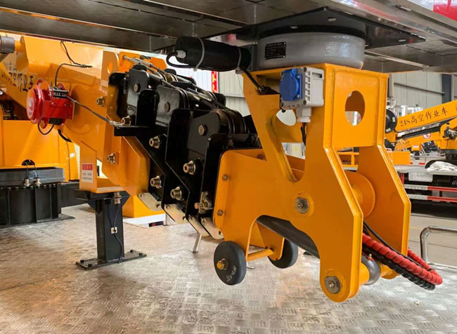 26米的江鈴順達藍牌高空作業(yè)車