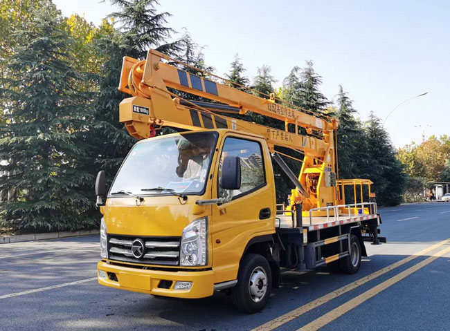 13.5米凱馬藍牌高空作業(yè)車