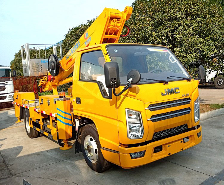 江鈴國(guó)六伸縮臂21米高空作業(yè)車(chē)