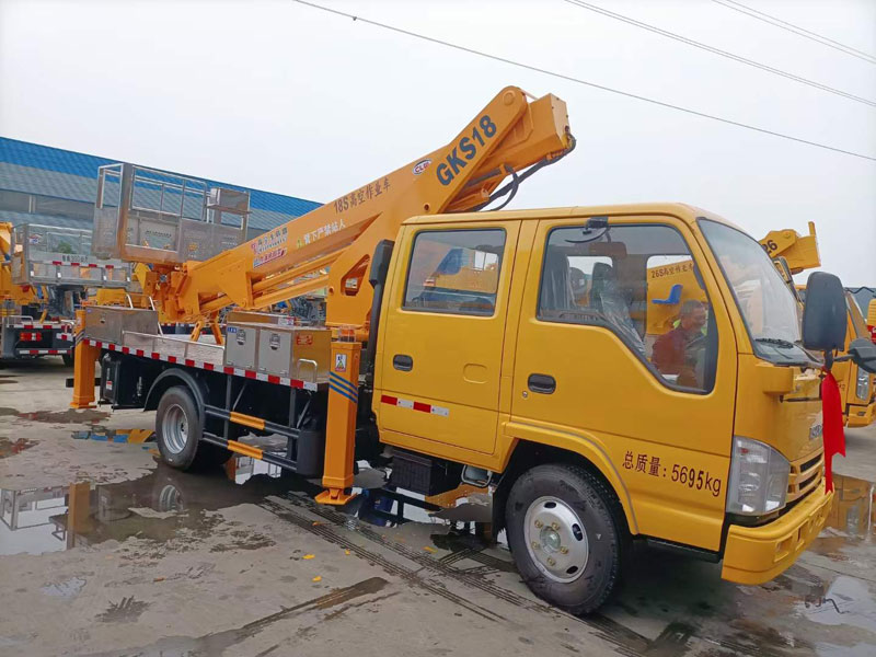 國六?五十鈴雙排18米高空作業(yè)車