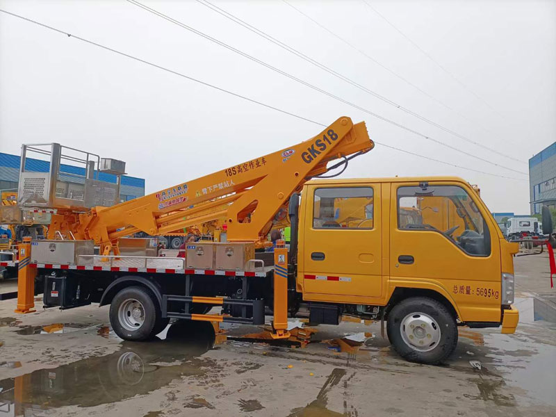國六?五十鈴雙排18米高空作業(yè)車