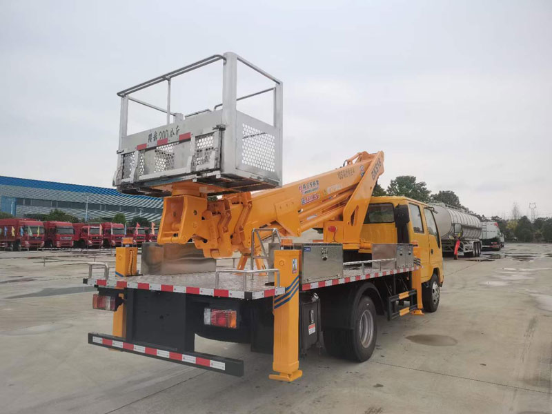 國六?五十鈴雙排18米高空作業(yè)車