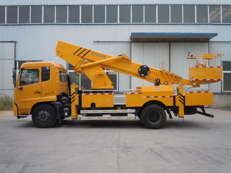 國(guó)六東風(fēng)天錦32米高空作業(yè)車(chē)